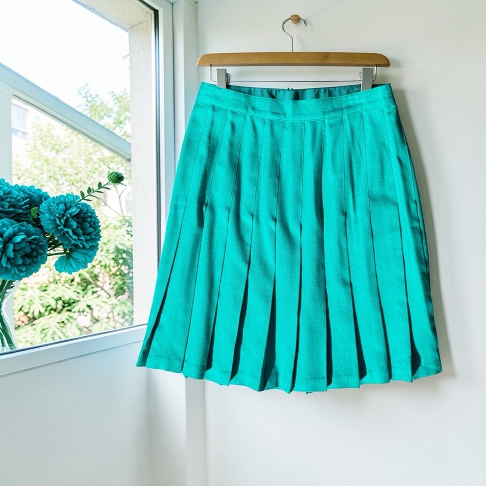 Vintage 90’s Michael Taylor Teal Rayon Blend Pleated A-Line Skirt 29”